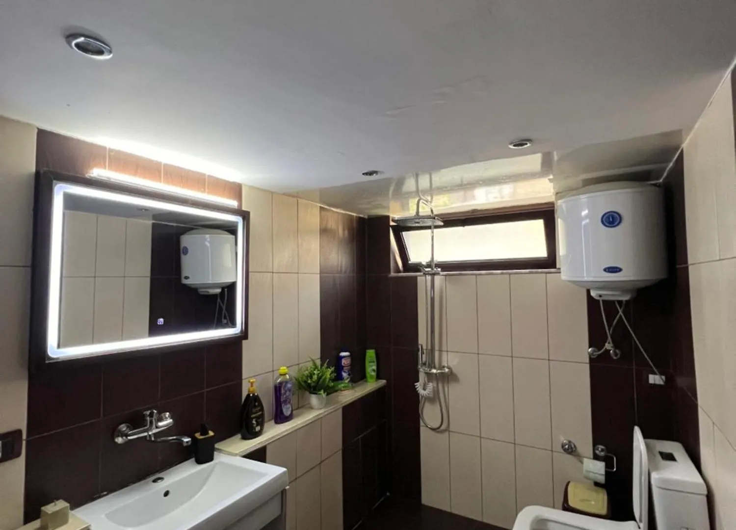 October Apartment Tirana